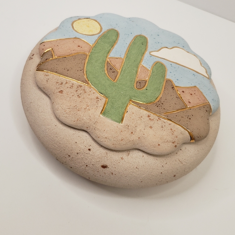 Vintage Cactus Ceramic Bowl With Lid - Picture 4 of 11